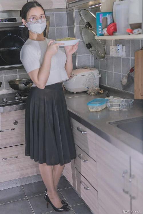 家庭主妇肉丝袜图片,日常生活中的温馨小物